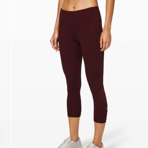 Lululemon pace rival crop maroon size 8